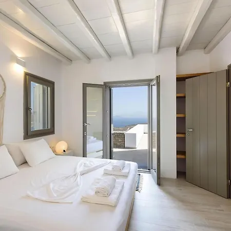 Rising Moon With Sea View & Mini Pool Near Naousa Villa