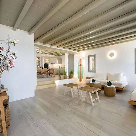 Rising Moon Sea View Near The Villa *